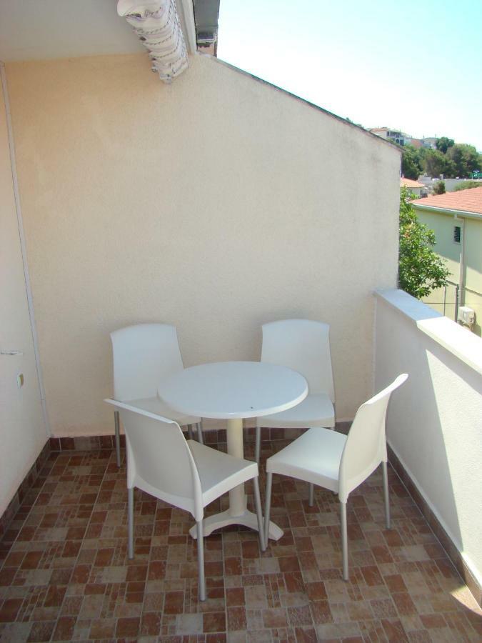 Apartments Ada Tučepi Exterior foto